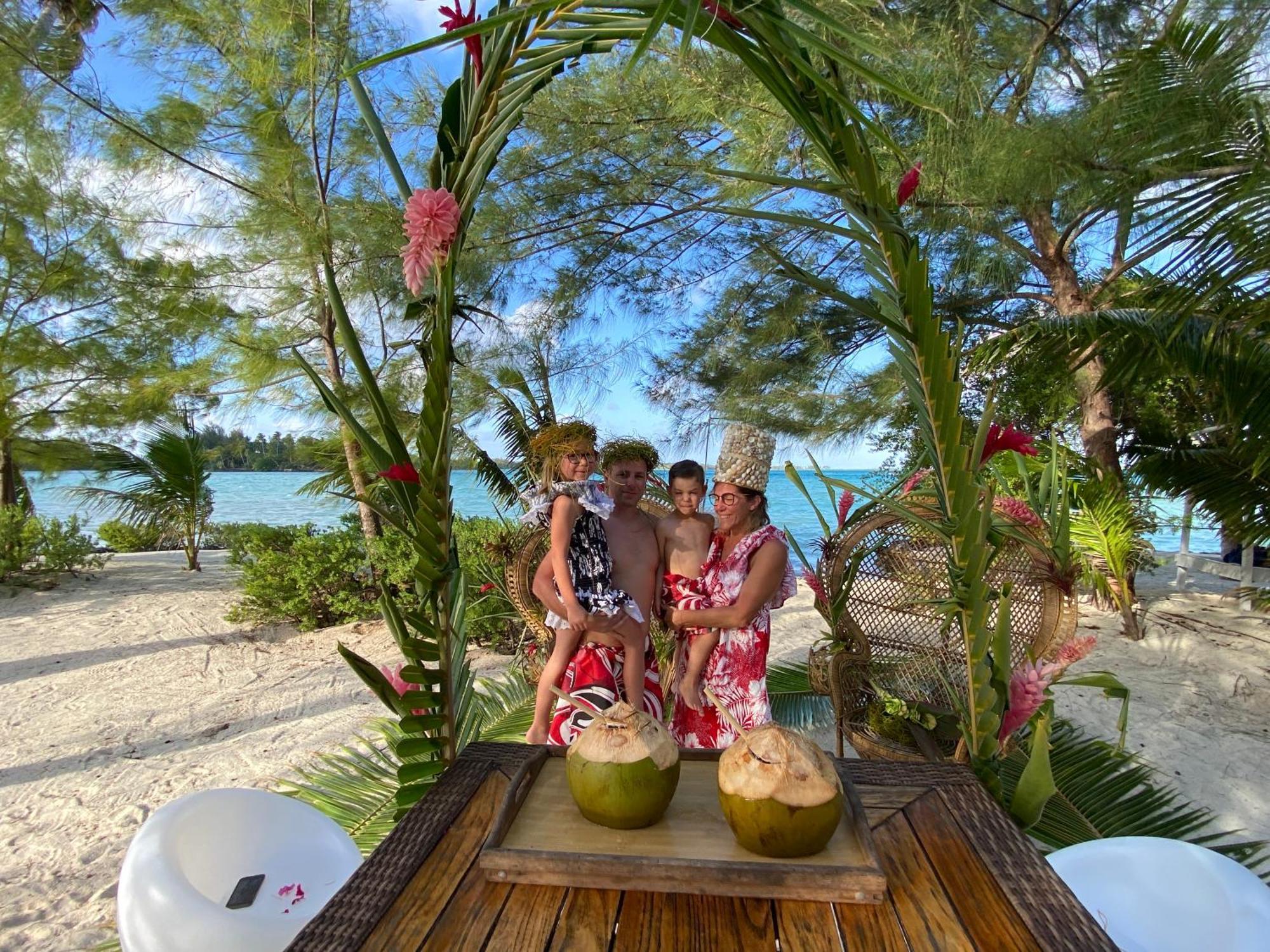 Only You Motu Bora Bora Exteriör bild